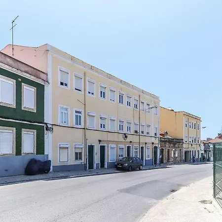 Apartment Portucale ! Bright Campo Ourique W/ Terrace Lisbon