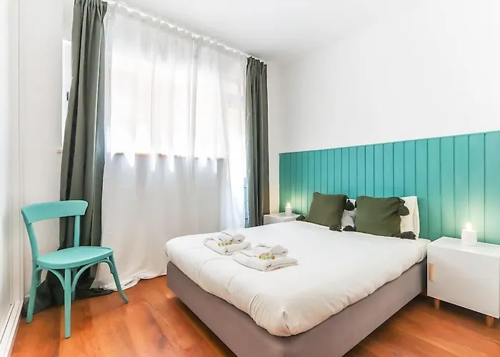 Appartamento Portucale ! Bright Campo Ourique W/ Terrace Lisbona