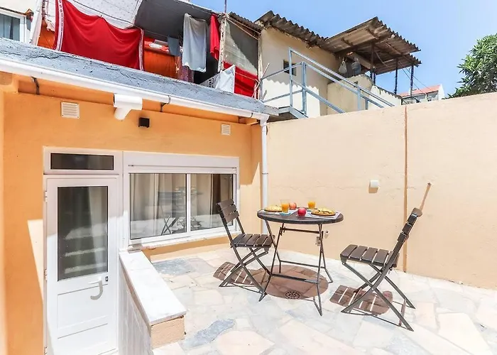 Appartamento Portucale ! Bright Campo Ourique W/ Terrace *